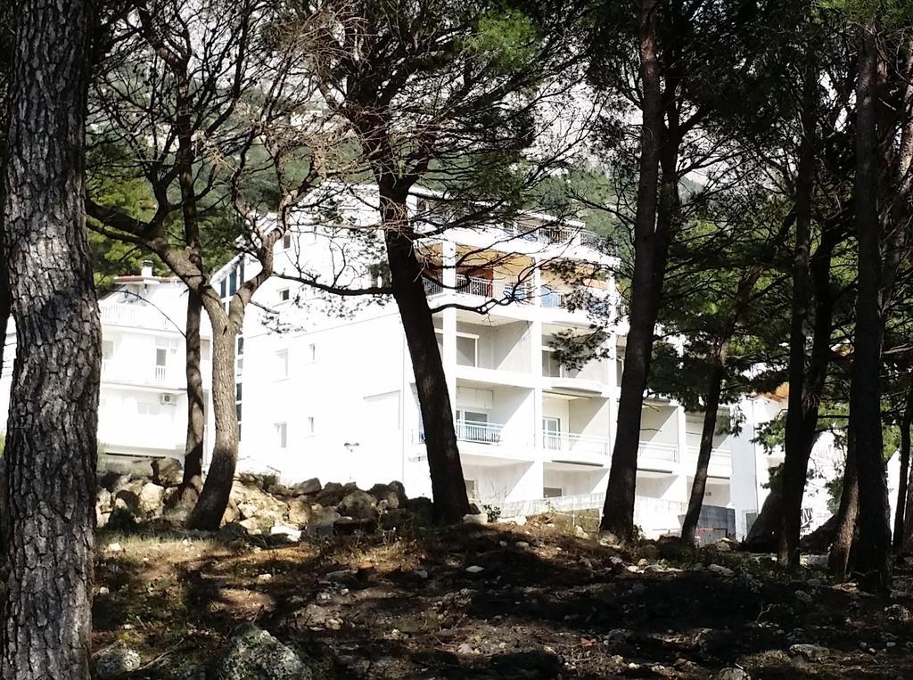 بريلا Apartments Lucija المظهر الخارجي الصورة