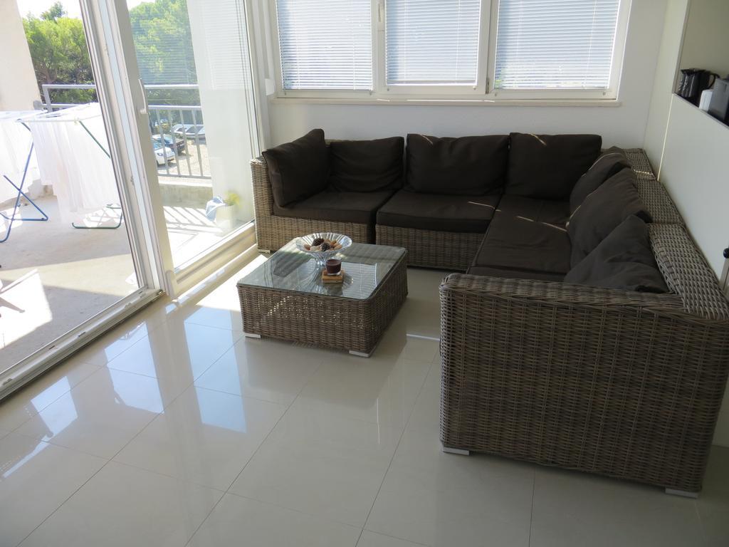 بريلا Apartments Lucija المظهر الخارجي الصورة